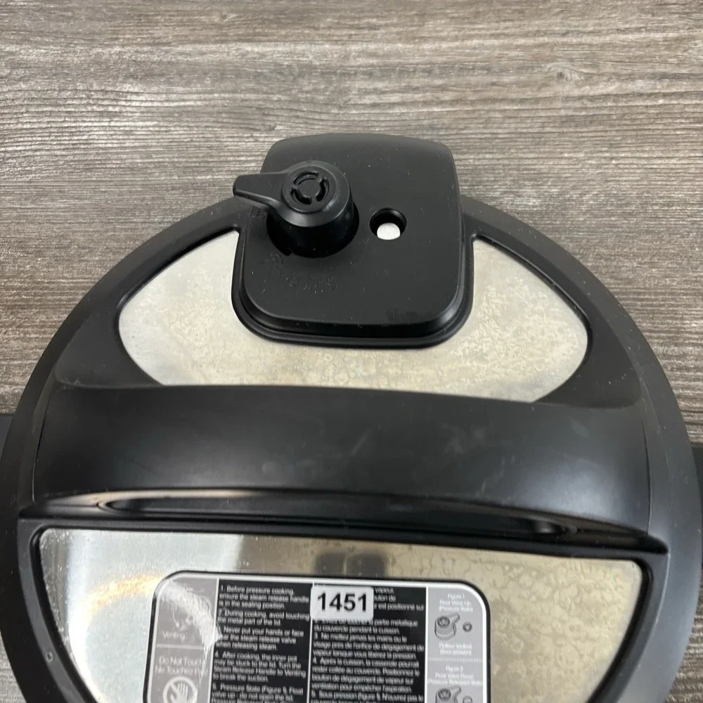 Instant Pot IP-DUO60 V3 6 qt Pressure Cooker Replacement Part Lid With Gasket